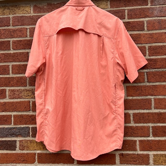 Excurzion Mens Vented Fishing Short Sleeve Shirt Peach Orange Nylon Size Medium - Picture 2 of 8